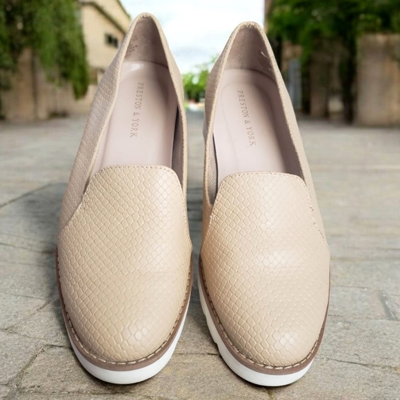 Preston & York Loafer Womens 6.5 Hannah Tan Snake Embossed Shoes Leather Loafers - Picture 1 of 13